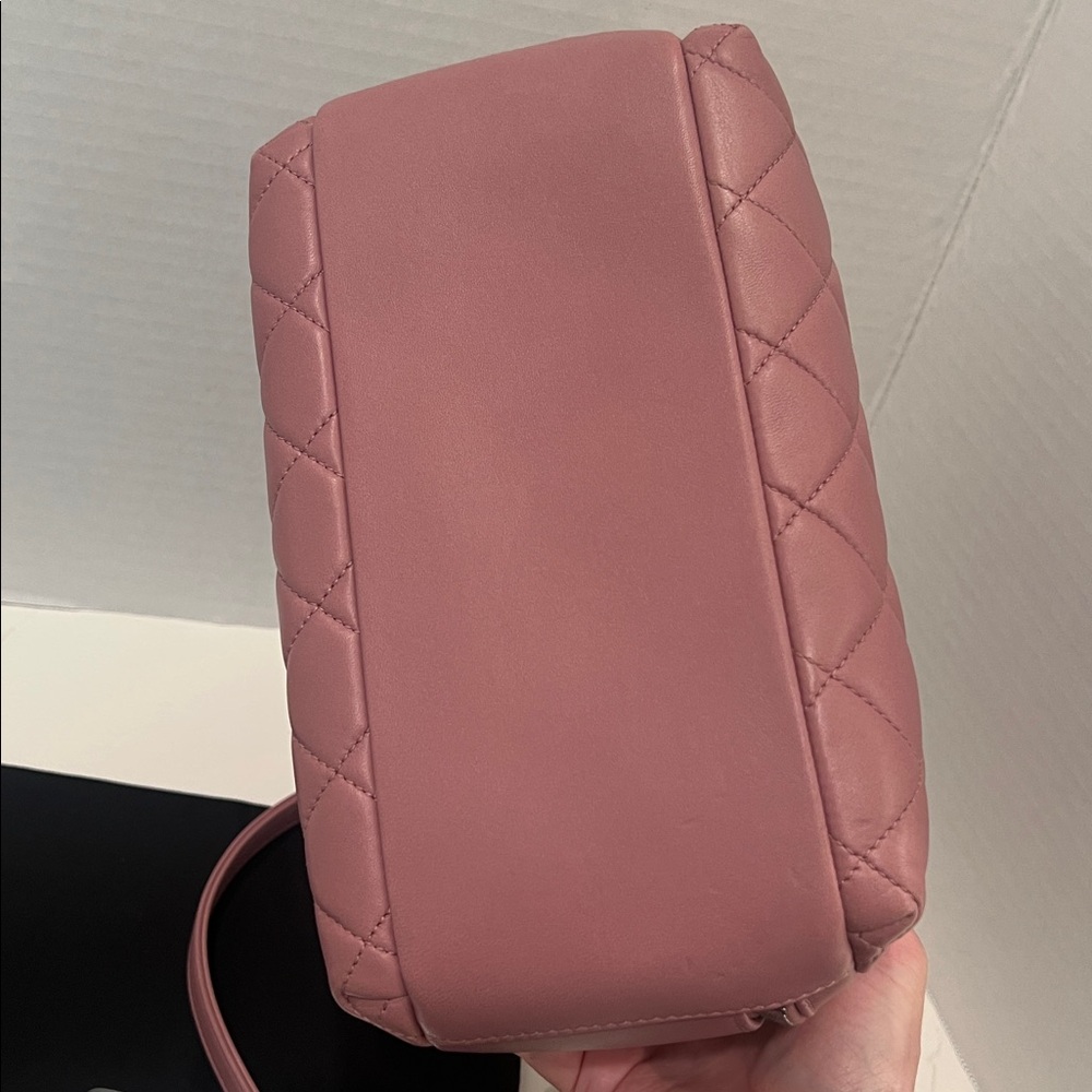 Chanel Trendy CC Top Handle Bowling Bag Quilted Medium Mauve Pink Lilac - Picture 8 of 17